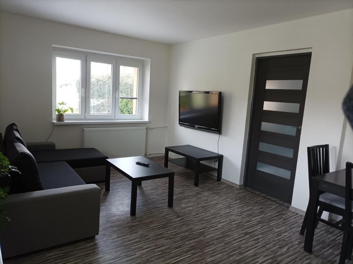 Apartman Vesele 德辛 外观 照片